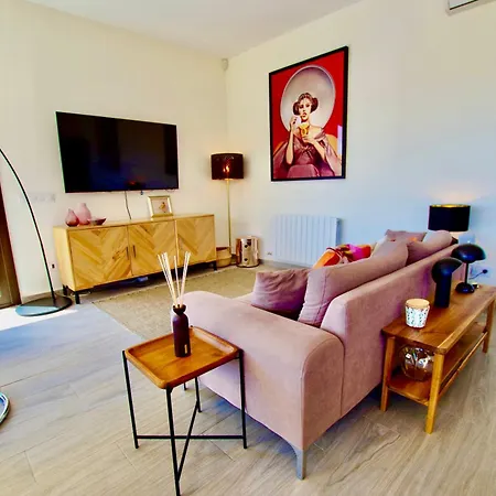 Hotell V&v Lloret-villa Marie- No Se Admiten Grupos De Amigos, Solo Familias! De Lujo Con Piscina Privada, Ascensor, Ping-pong, Billar 4*