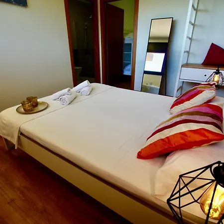 V&v Lloret-villa Marie- No Se Admiten Grupos De Amigos, Solo Familias! De Lujo Con Piscina Privada, Ascensor, Ping-pong, Billar Lloret de Mar