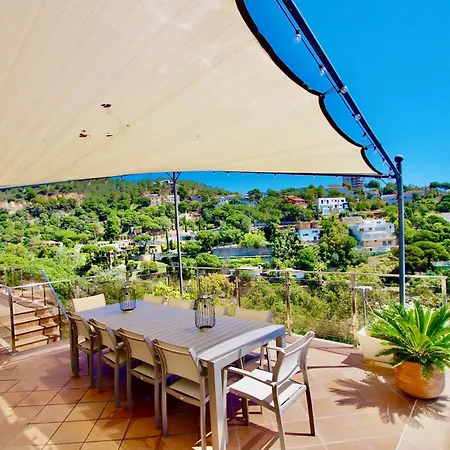 V&v Lloret-villa Marie- No Se Admiten Grupos De Amigos, Solo Familias! De Lujo Con Piscina Privada, Ascensor, Ping-pong, Billar 4* Lloret de Mar