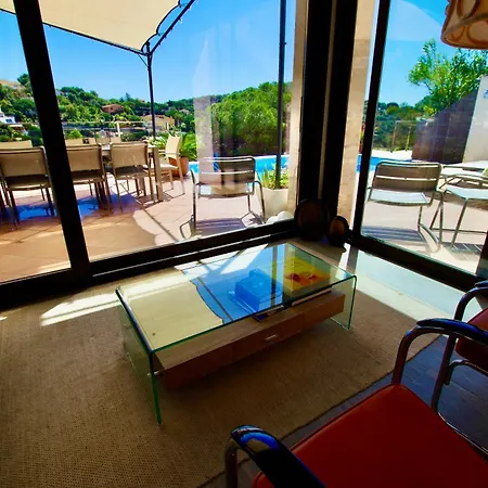 Hotel V&v Lloret-villa Marie- No Se Admiten Grupos De Amigos, Solo Familias! De Lujo Con Piscina Privada, Ascensor, Ping-pong, Billar Lloret de Mar