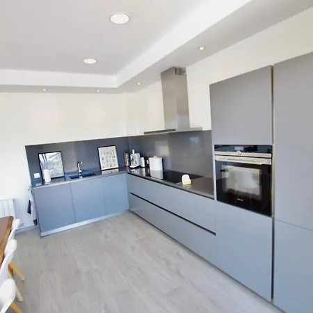 V&v Lloret-villa Marie- No Se Admiten Grupos De Amigos, Solo Familias! De Lujo Con Piscina Privada, Ascensor, Ping-pong, Billar Hotel 4*