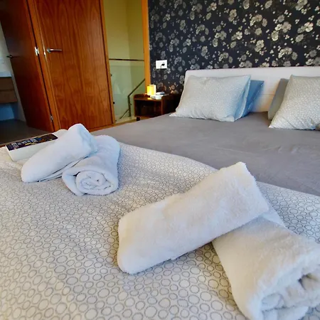 V&v Lloret-villa Marie- No Se Admiten Grupos De Amigos, Solo Familias! De Lujo Con Piscina Privada, Ascensor, Ping-pong, Billar 4* Lloret de Mar