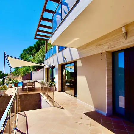 V&v Lloret-villa Marie- No Se Admiten Grupos De Amigos, Solo Familias! De Lujo Con Piscina Privada, Ascensor, Ping-pong, Billar Льорет-де-Мар